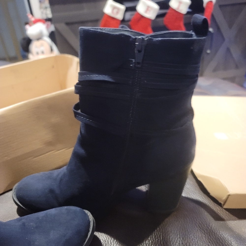 Clinton  black boots sz 10